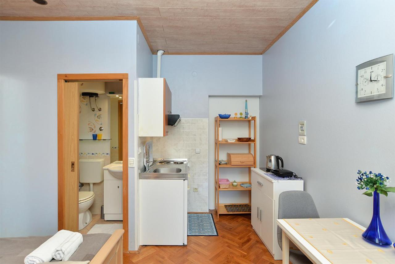 Apartments Jasna 1128 Fažana Extérieur photo